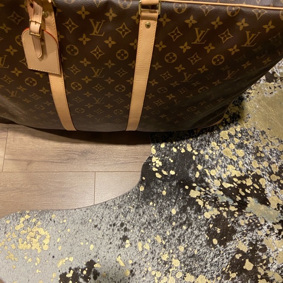 Louis Vuitton Sirius 70 Paid $2779.50 - Picture 3 of 5